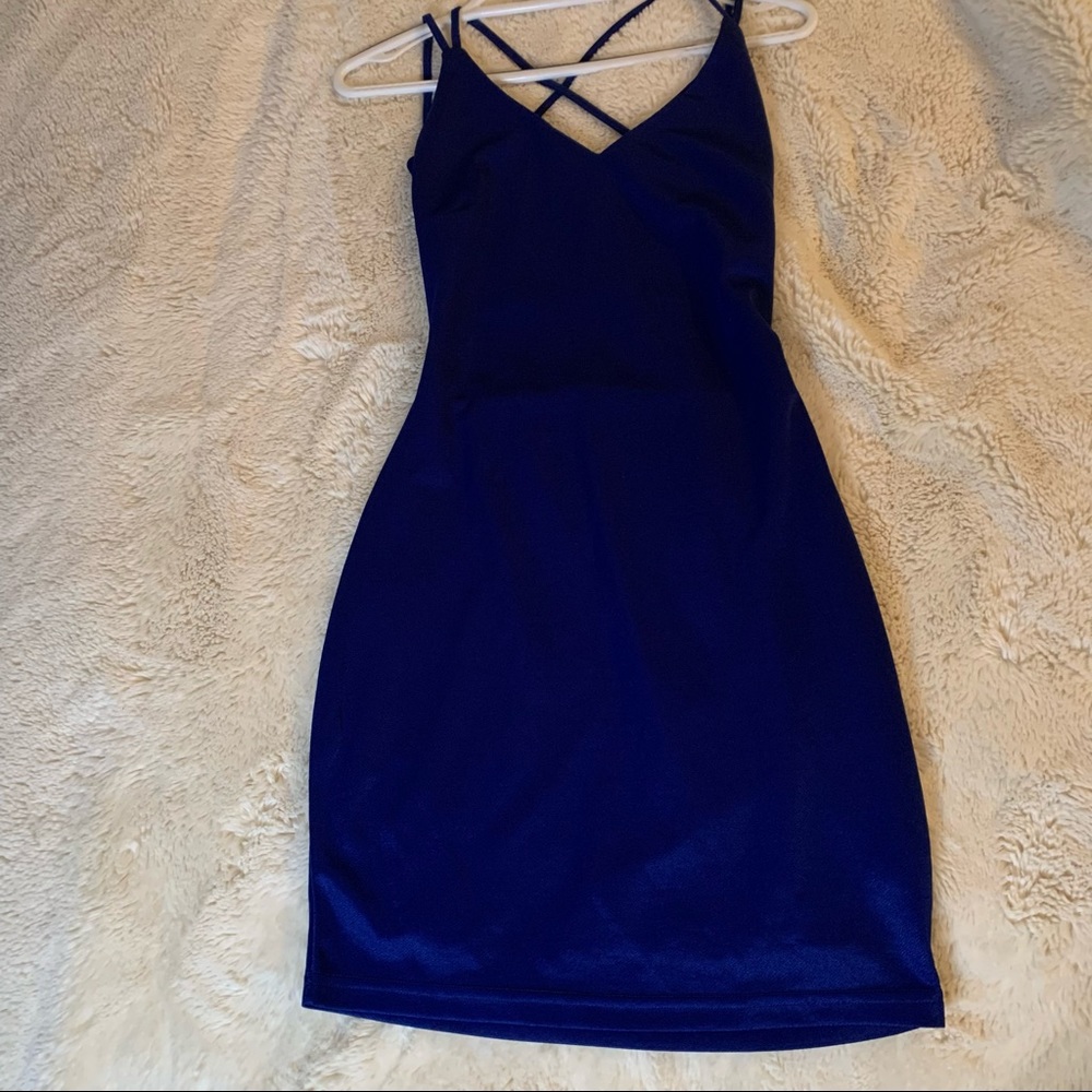 Mokoru Spandex and Poly Form Fitting, Backless Dress Size 3/Small. Royal Blue. - Picture 4 of 10